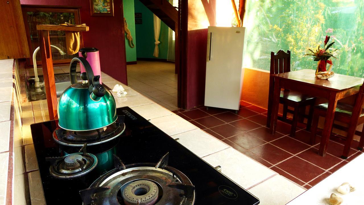 Waleskas Place Bed and Breakfast Puerto Jiménez Exterior foto